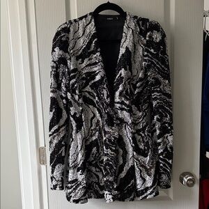 AMEN Women's Black and White Patterned Sequin dress size 40